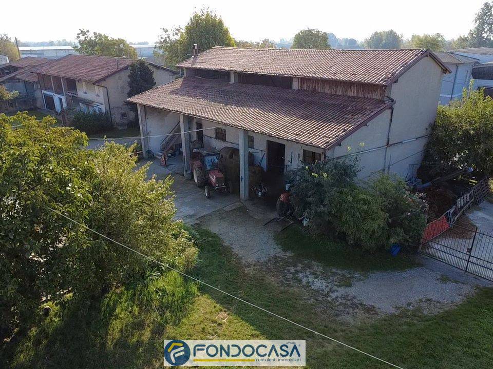 Rustico in vendita a Cazzago San Martino