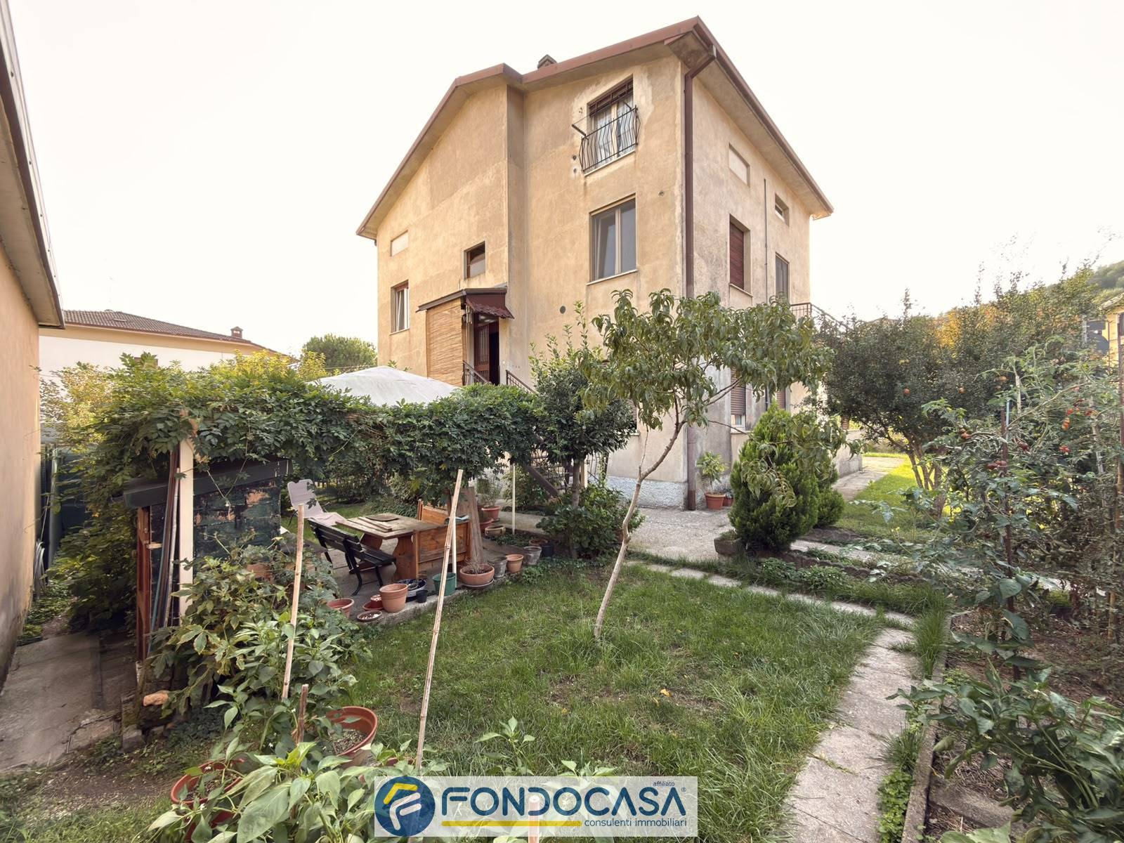 Appartamento in vendita a Ome