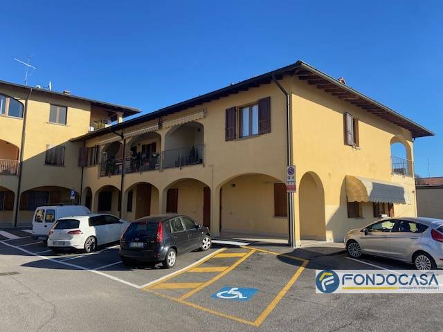 Magazzino in vendita a Castelli Calepio