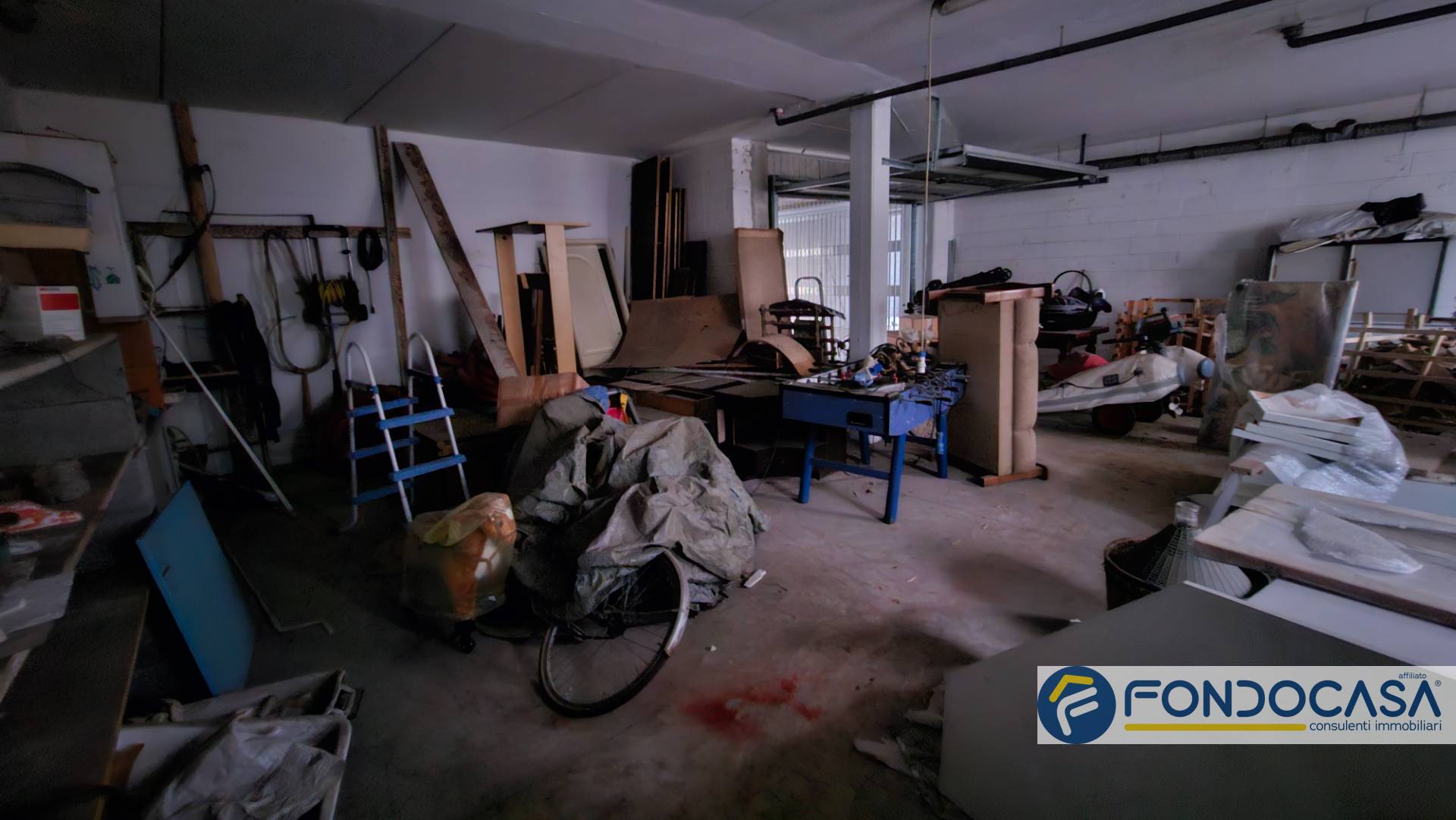 Magazzino in vendita a Castelli Calepio