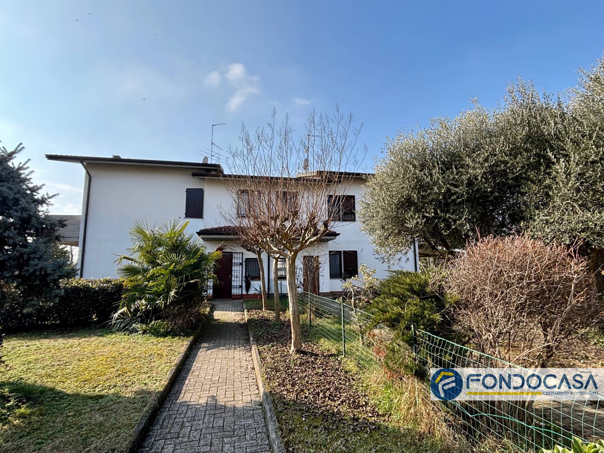 Villa bifamiliare in vendita a Palazzolo sull'Oglio