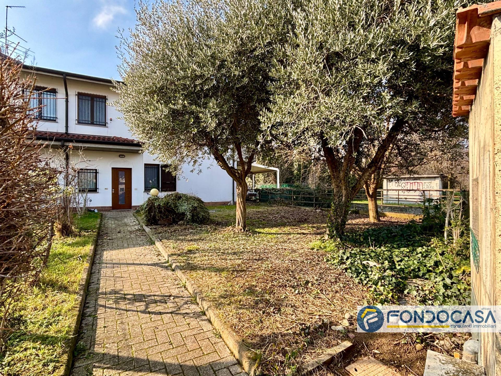 Villa bifamiliare in vendita a Palazzolo sull'Oglio