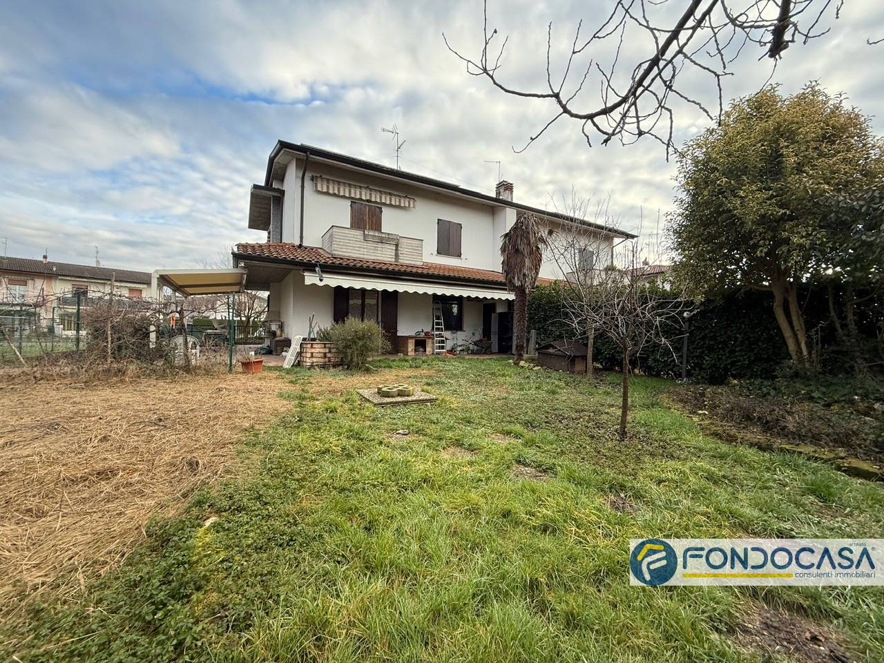 Villa bifamiliare in vendita a Palazzolo sull'Oglio