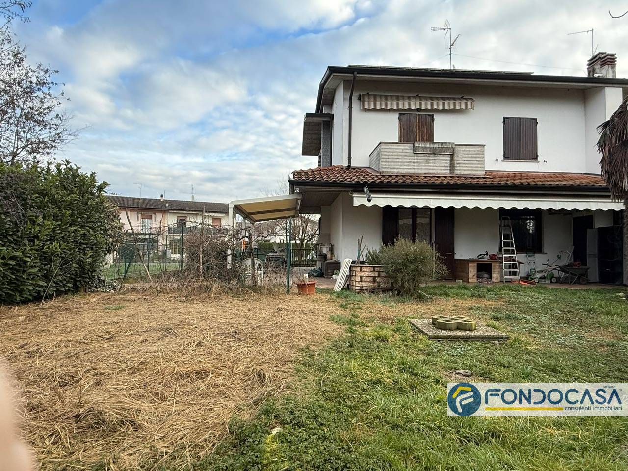 Villa bifamiliare in vendita a Palazzolo sull'Oglio