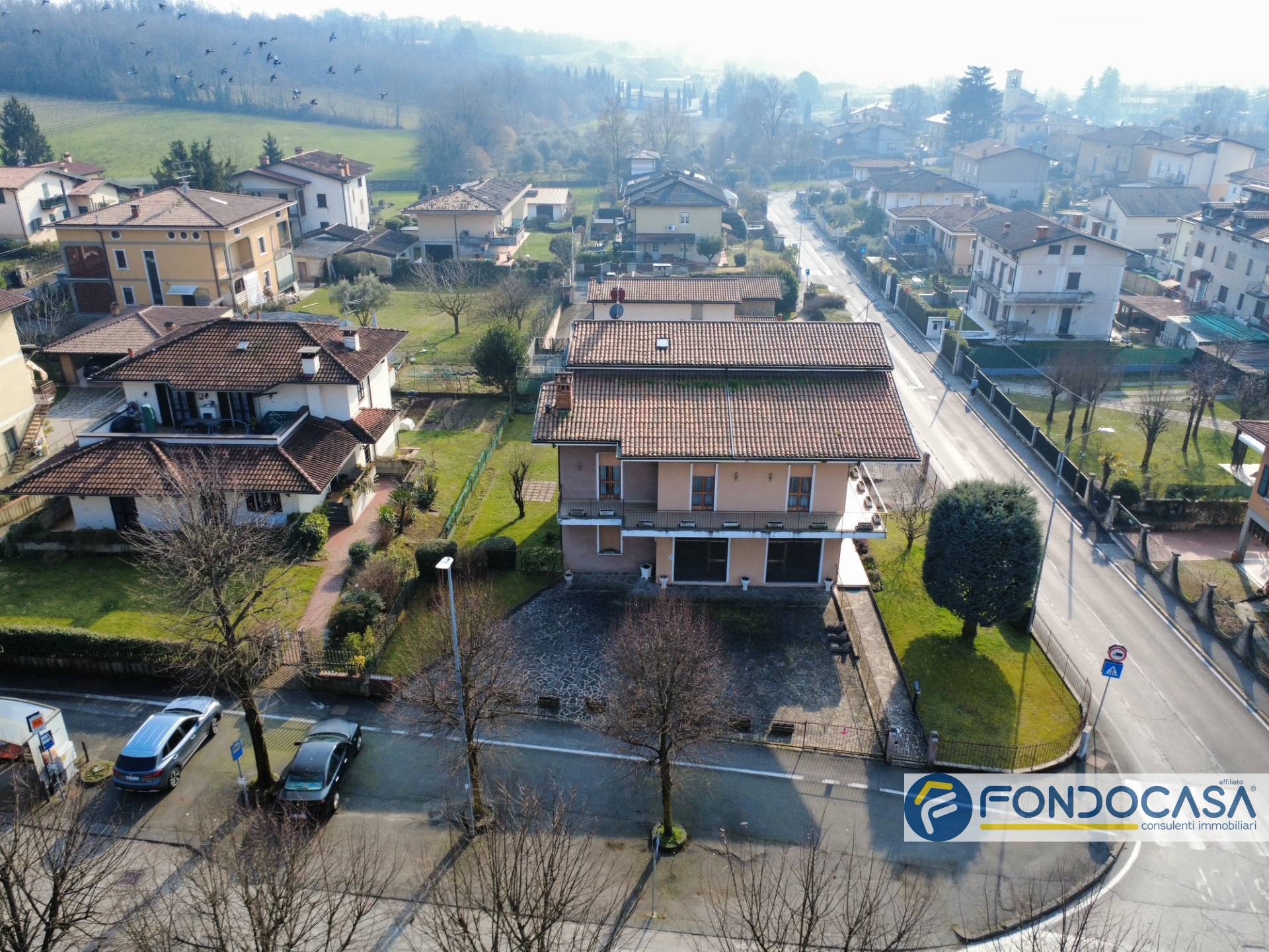 Villa bifamiliare in vendita a Passirano