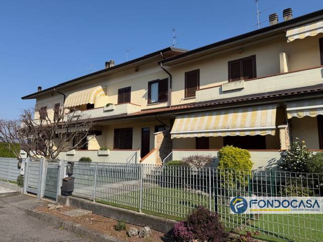 Villette a schiera in vendita a Palazzolo sull'Oglio