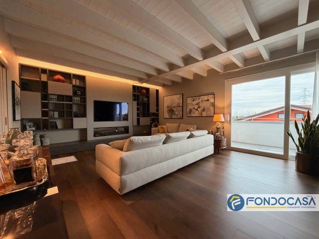 Attico in vendita a Costa di Mezzate