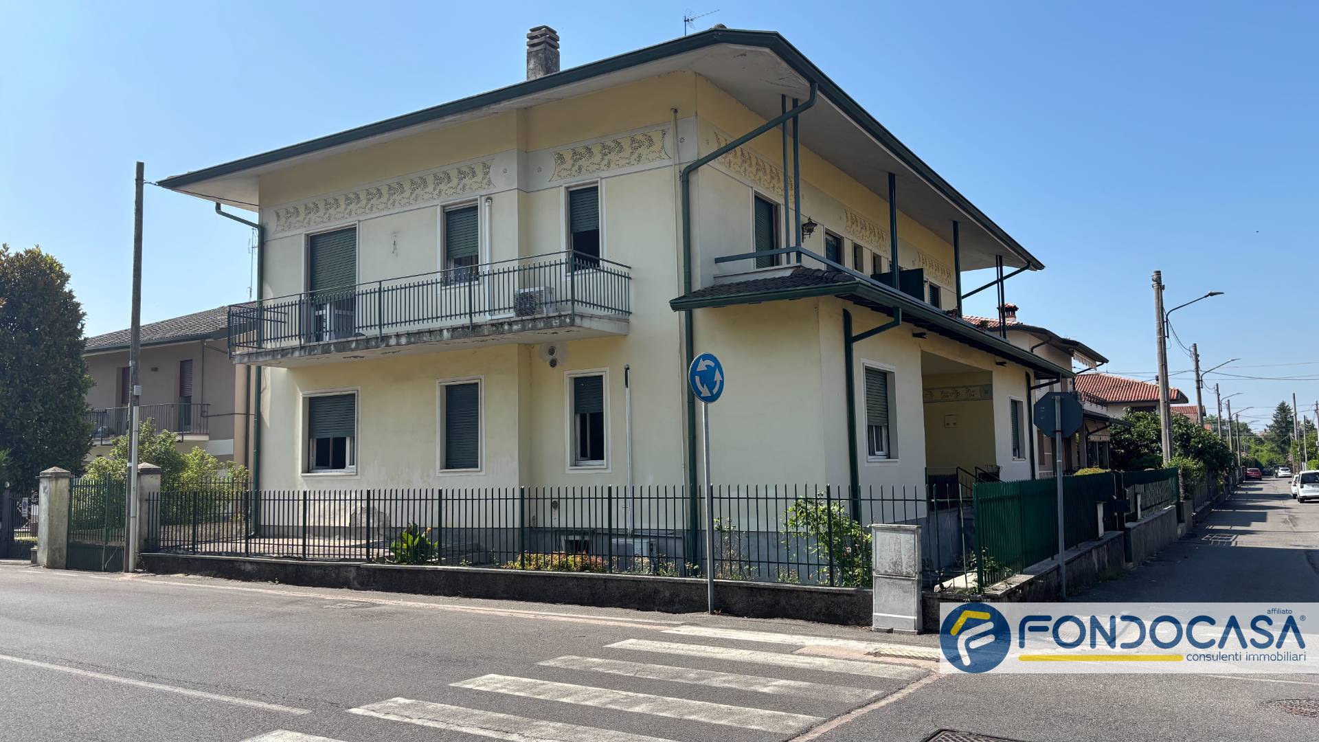 Villa bifamiliare in vendita a Palazzolo sull'Oglio
