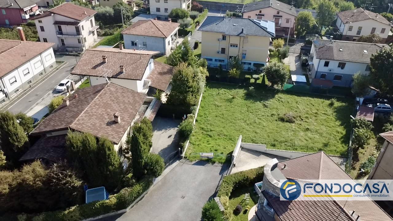 Terreno edificabile in vendita a Palazzolo sull'Oglio