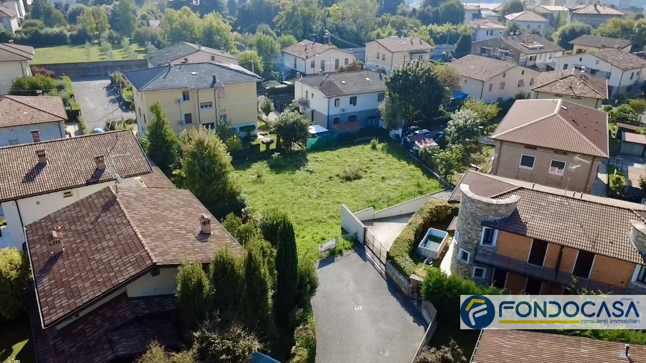 Terreno edificabile in vendita a Palazzolo sull'Oglio