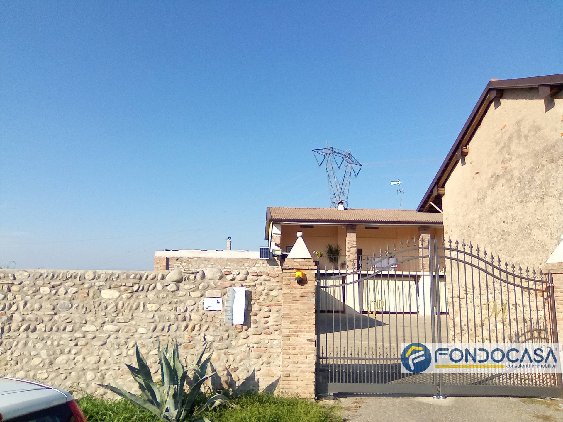 Casale di campagna in vendita a Palazzolo sull'Oglio