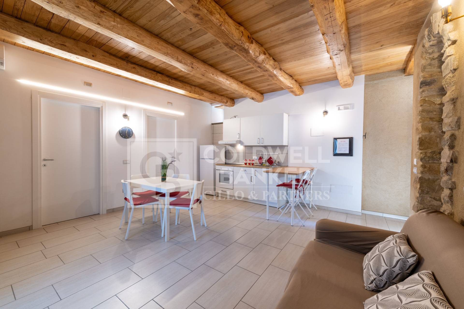 Appartamento in vendita a Pollica