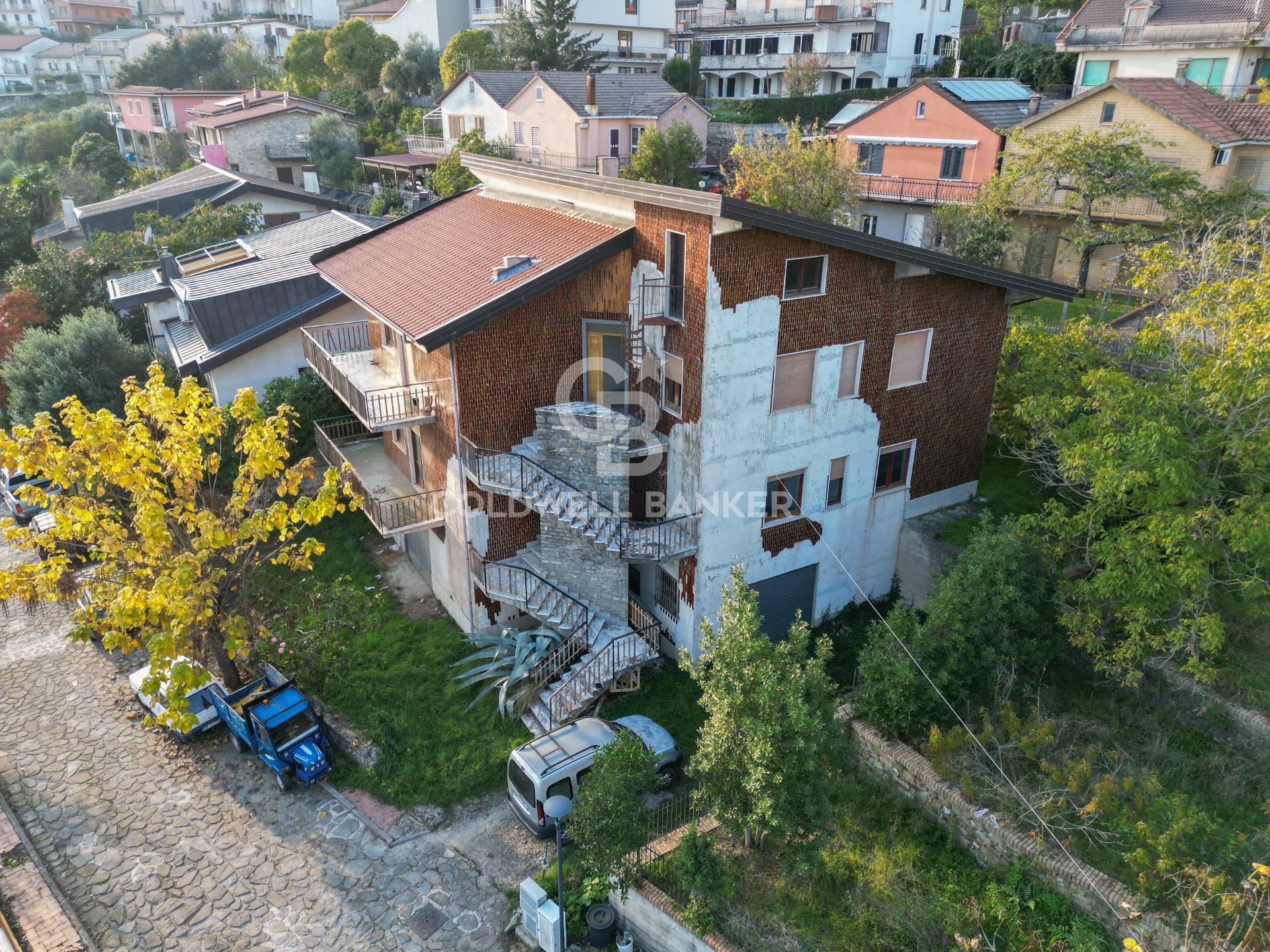 Casa indipendente con terrazzo a Orria