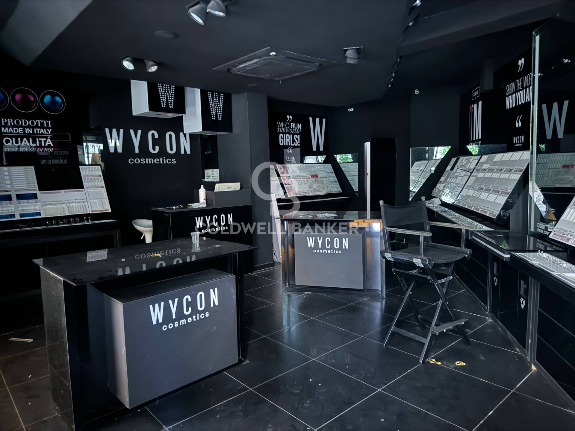 Locale commerciale in vendita a Agropoli