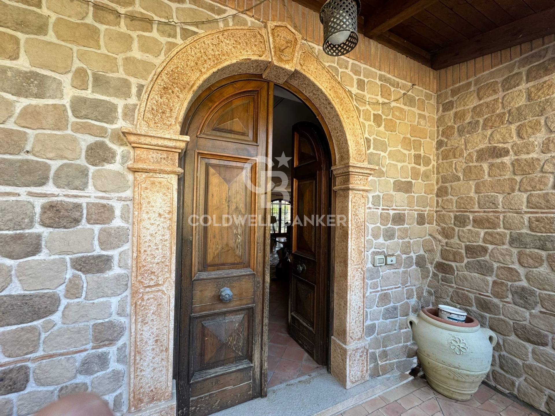 Villa in vendita a Serramezzana