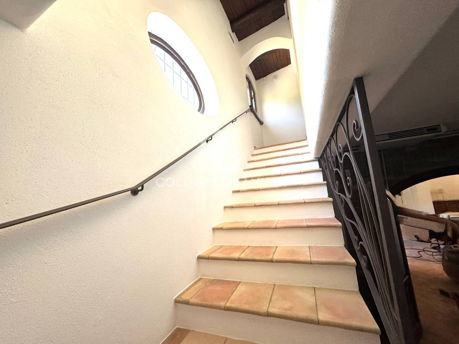 Villa in vendita a Serramezzana