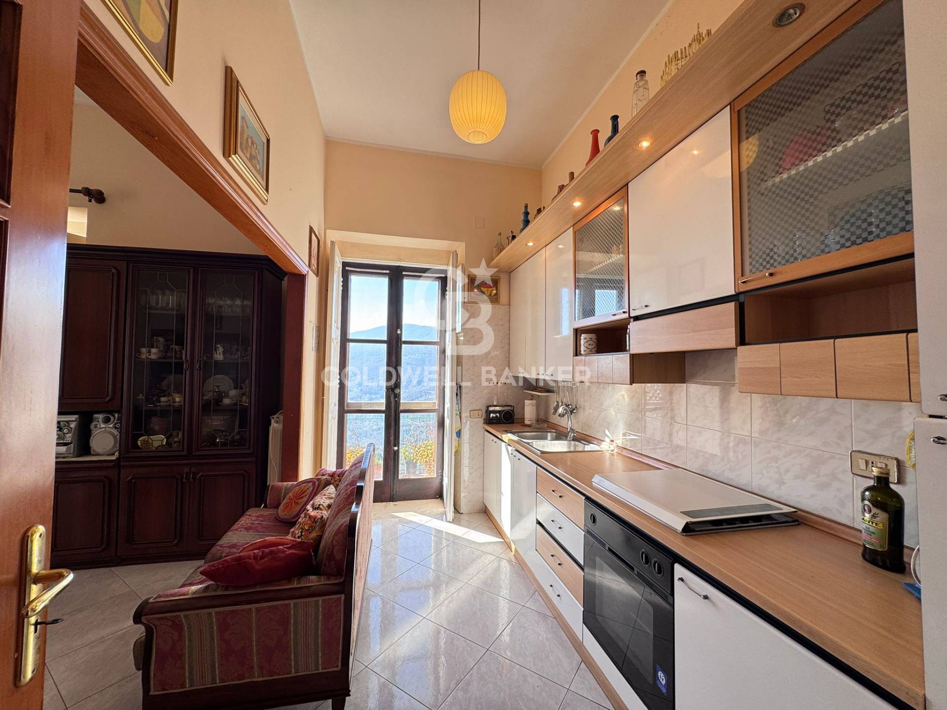 Casa semi indipendente in vendita a Lustra