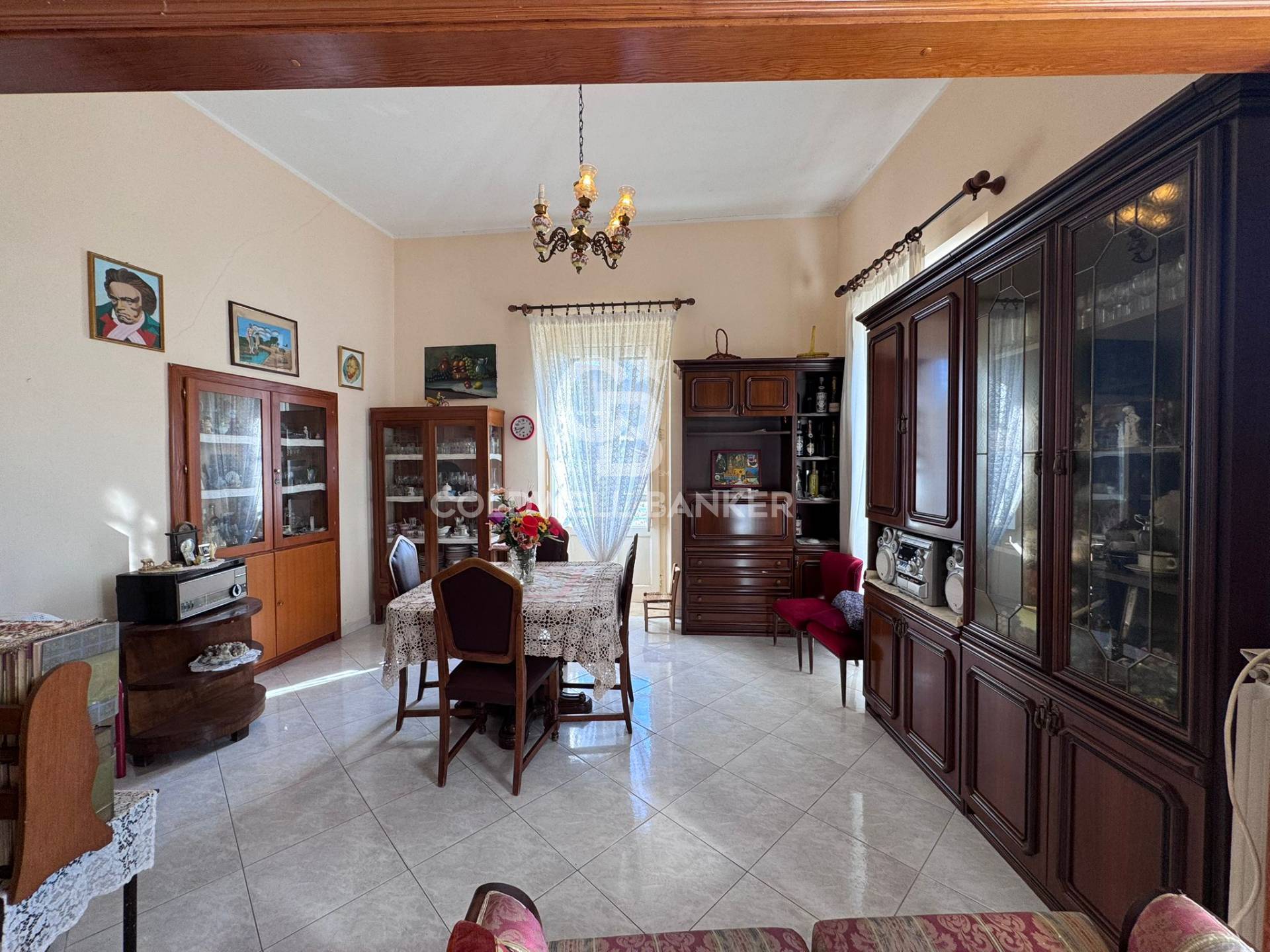 Casa semi indipendente in vendita a Lustra