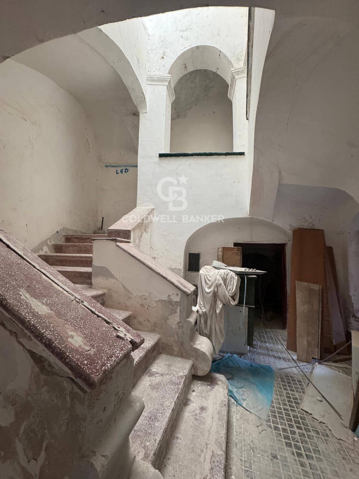 Palazzo in vendita a Castellabate
