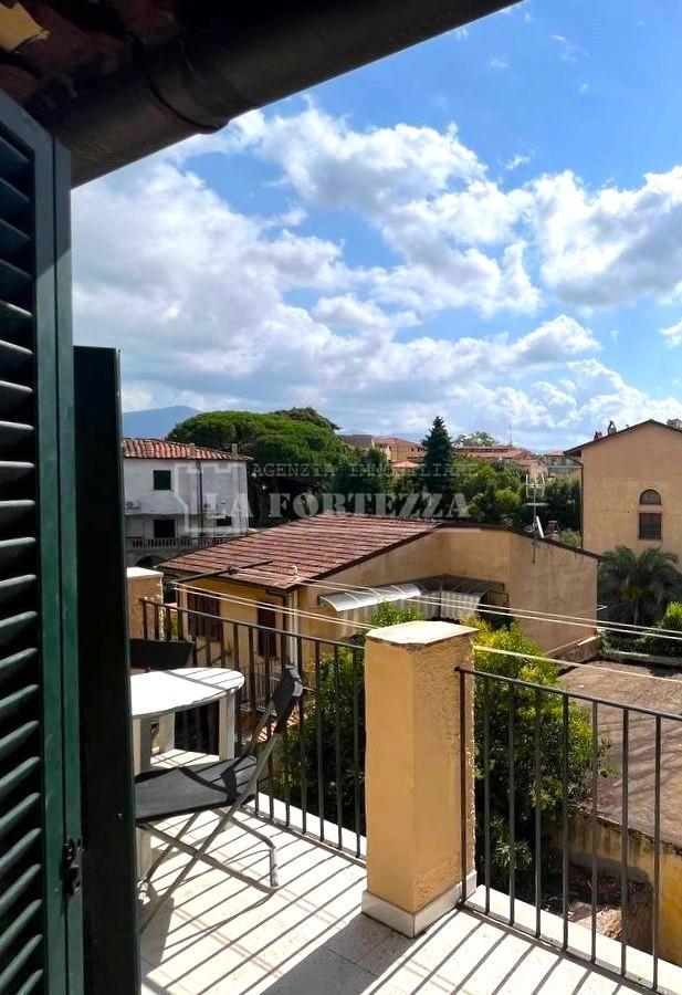 Quadrilocale con terrazzo a Pisa