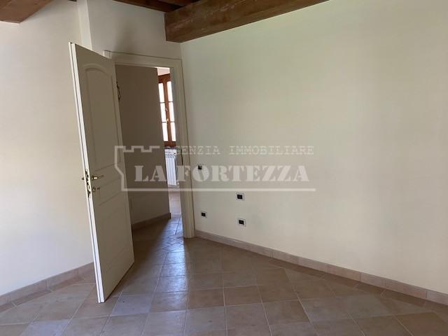 Bilocale ristrutturato, San Giuliano Terme asciano