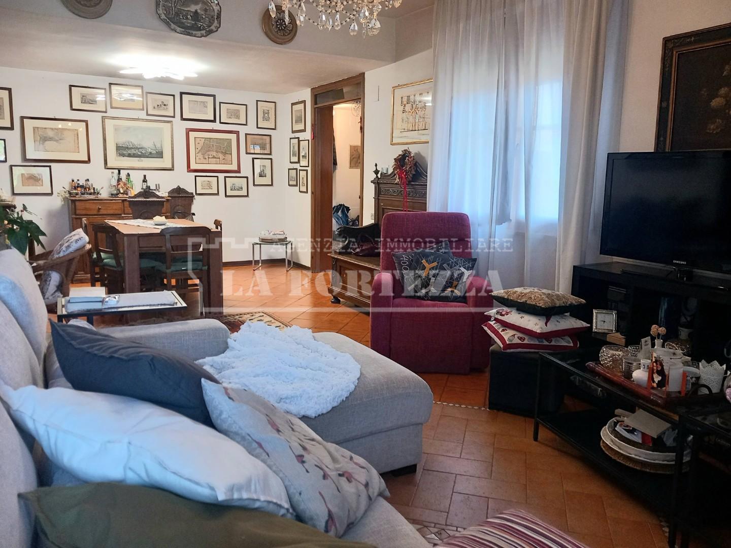 Appartamento con giardino, Pisa porta a mare