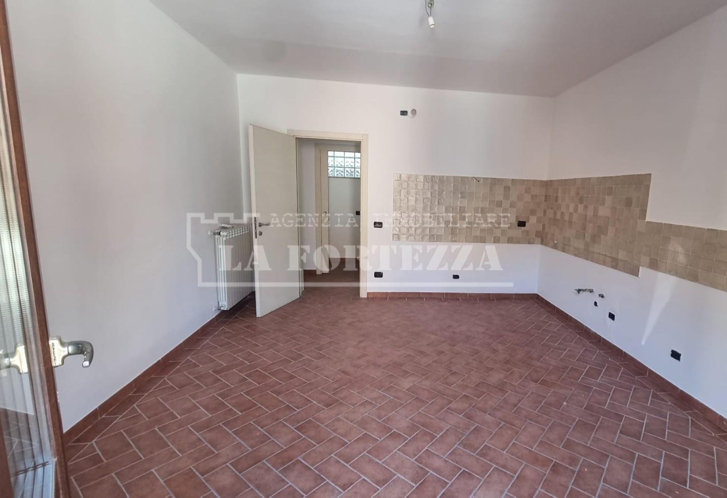 Quadrilocale ristrutturato, Pisa riglione oratoio