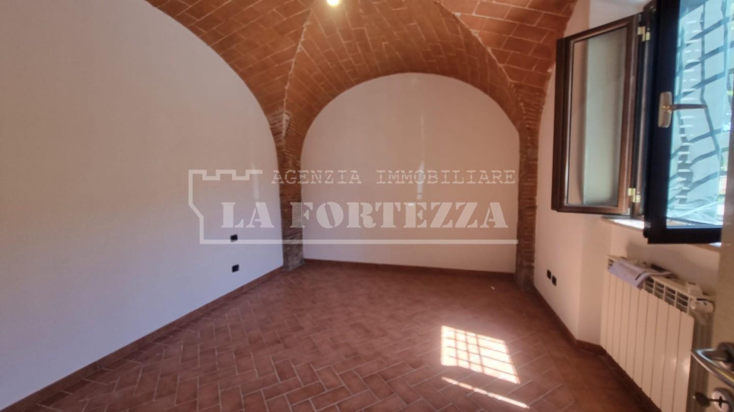Quadrilocale ristrutturato, Pisa riglione oratoio