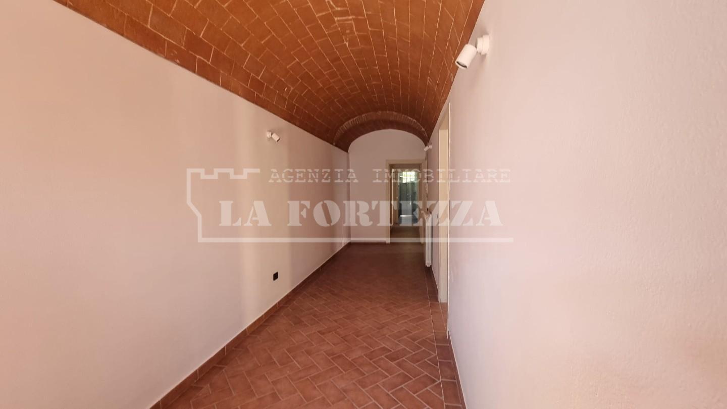 Quadrilocale ristrutturato, Pisa riglione oratoio