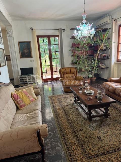 Villa con giardino, San Giuliano Terme pontasserchio