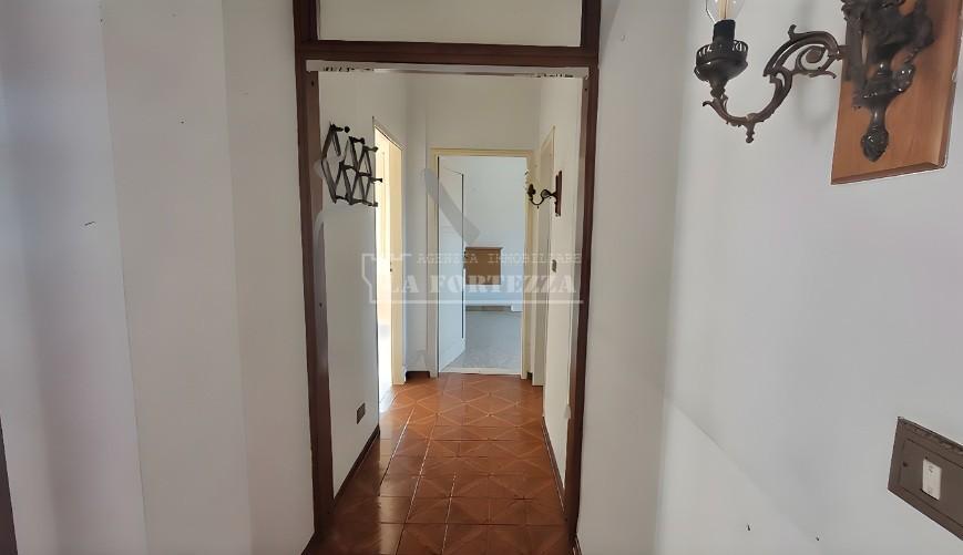 Quadrilocale da ristrutturare a Cascina