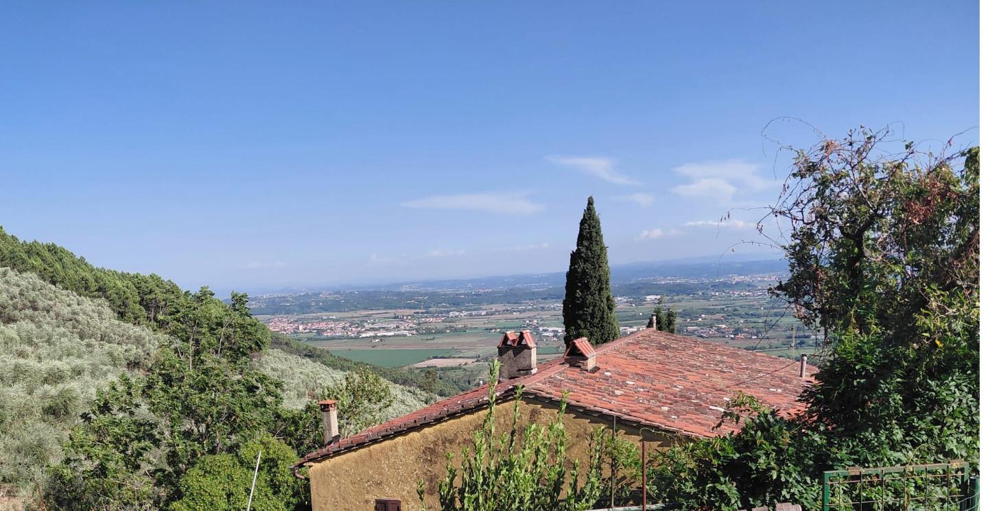 Rustico con giardino a Vicopisano