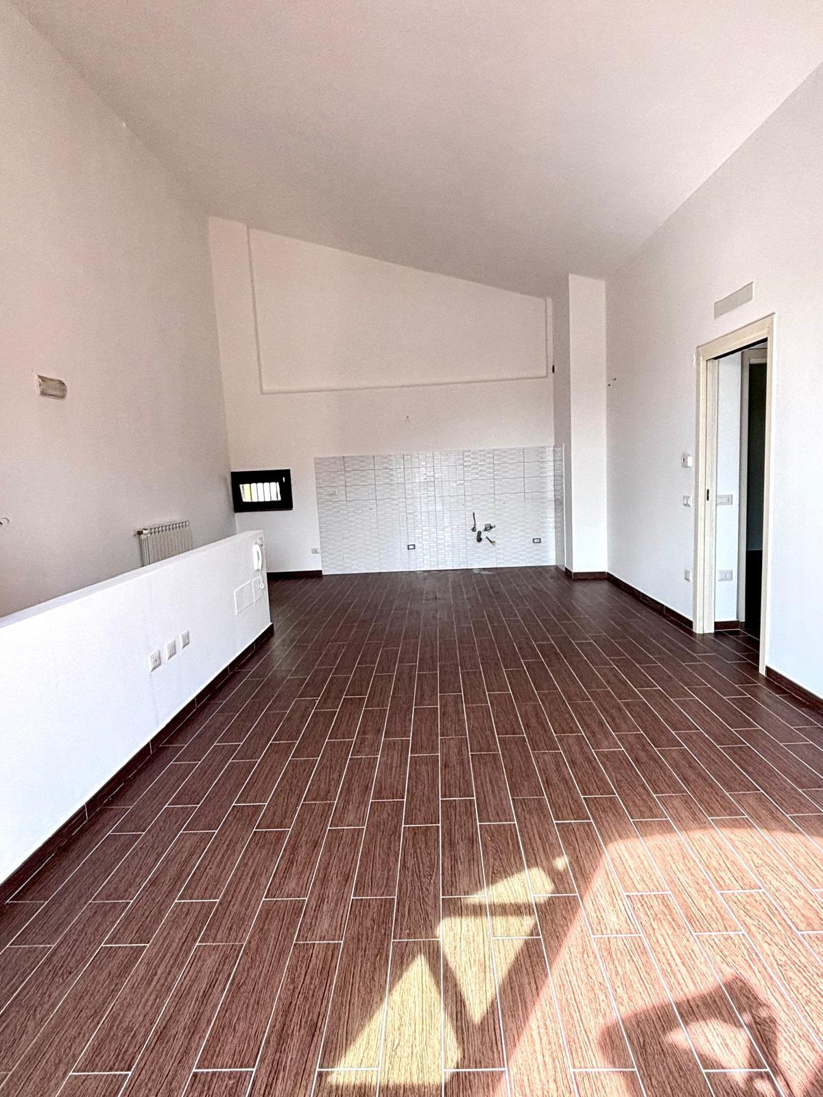 Attico con giardino, Calcinaia montecchio