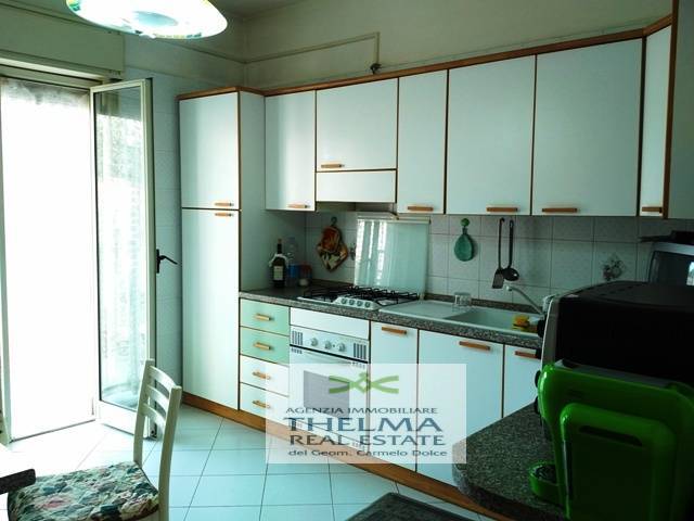 Appartamento in vendita a Campofelice di Roccella