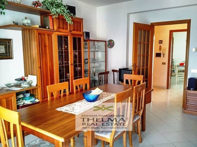 Appartamento in vendita a Campofelice di Roccella