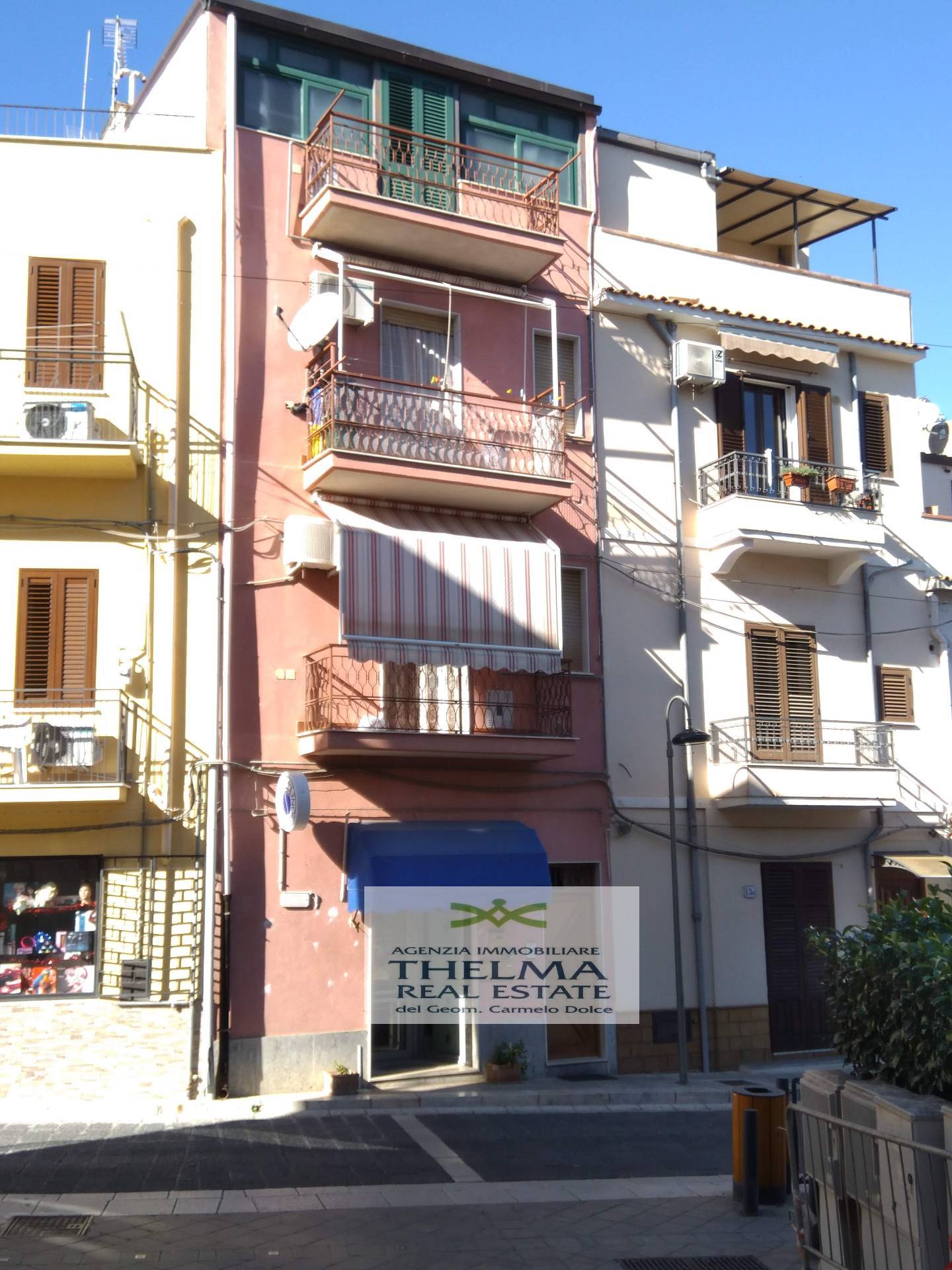 Appartamento in vendita a Campofelice di Roccella