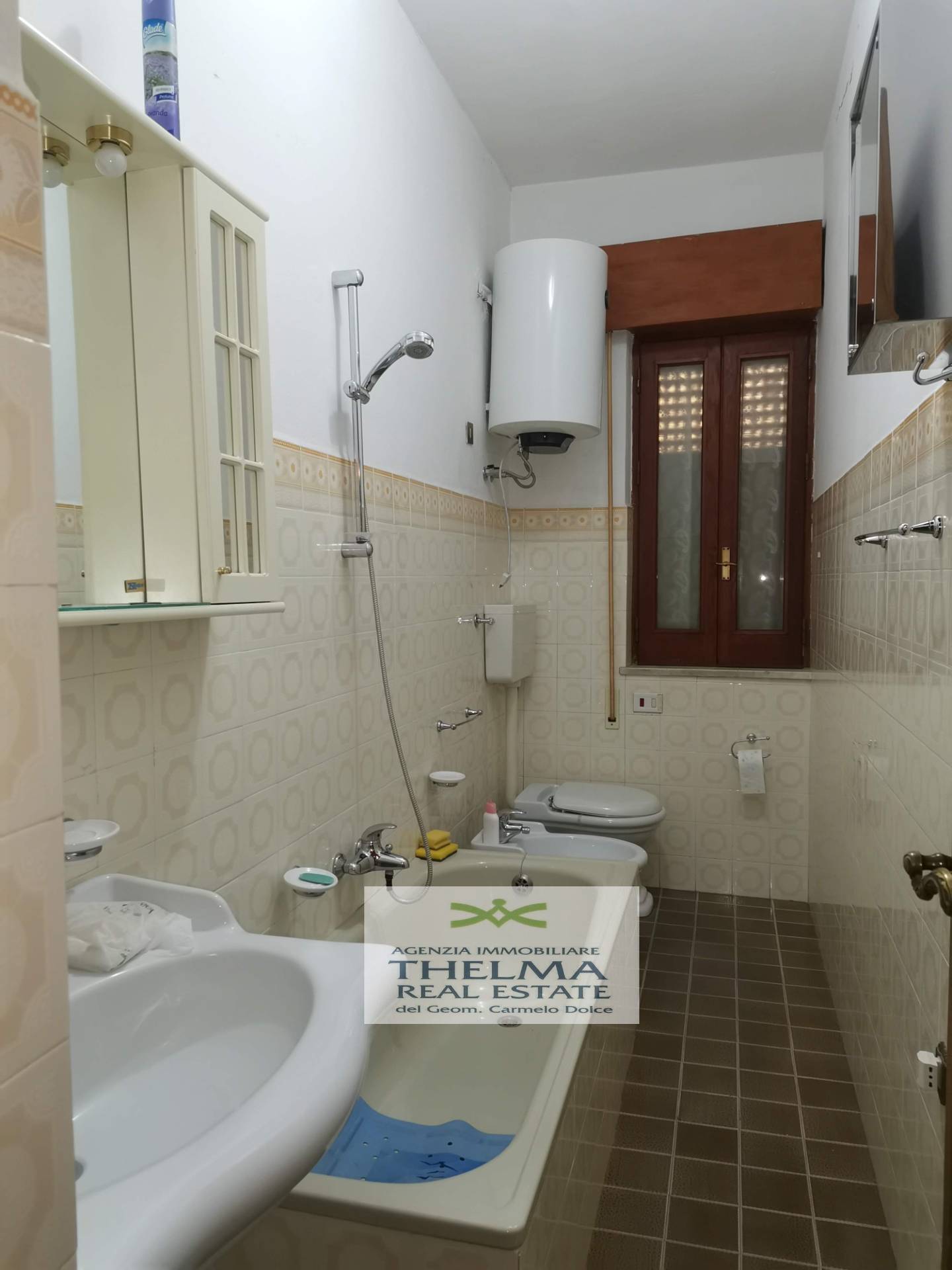 Appartamento in vendita a Campofelice di Roccella