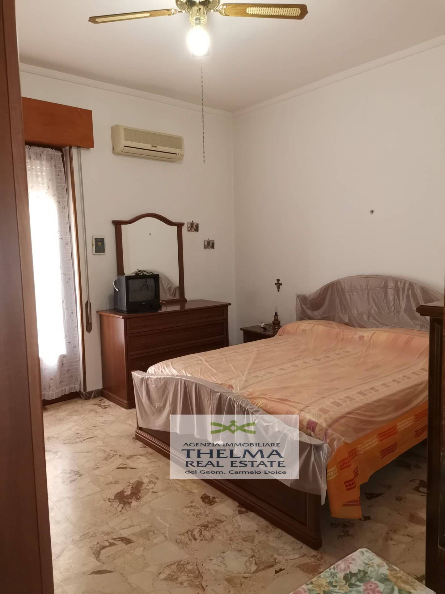 Appartamento in vendita a Campofelice di Roccella