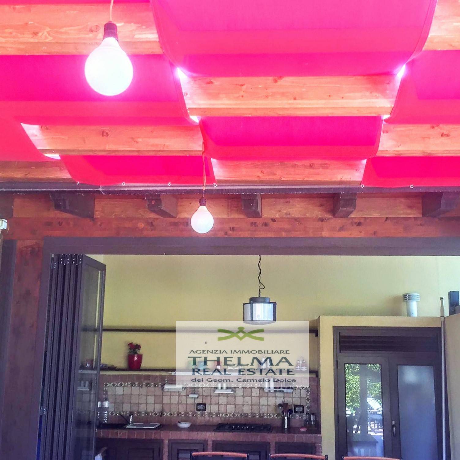 Villa in vendita a Campofelice di Roccella, Contrada Piana Calzata