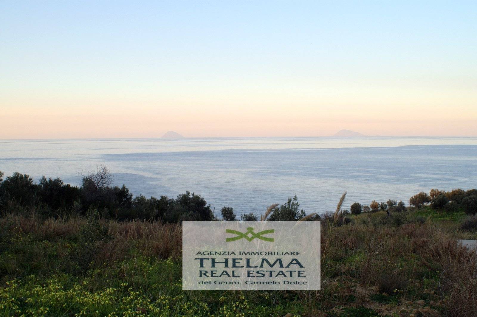 Terreno edificabile in vendita a Santo Stefano di Camastra