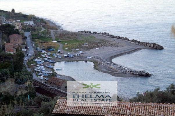Terreno edificabile in vendita a Santo Stefano di Camastra