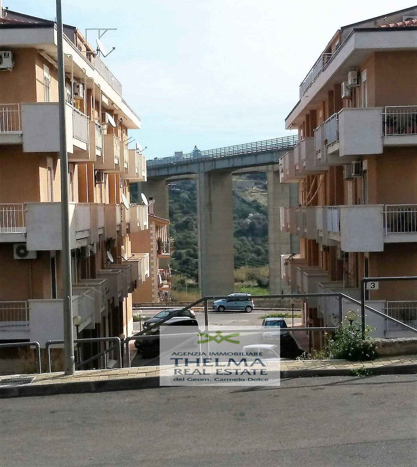 Appartamento in vendita a Campofelice di Roccella, Contrada Stretto