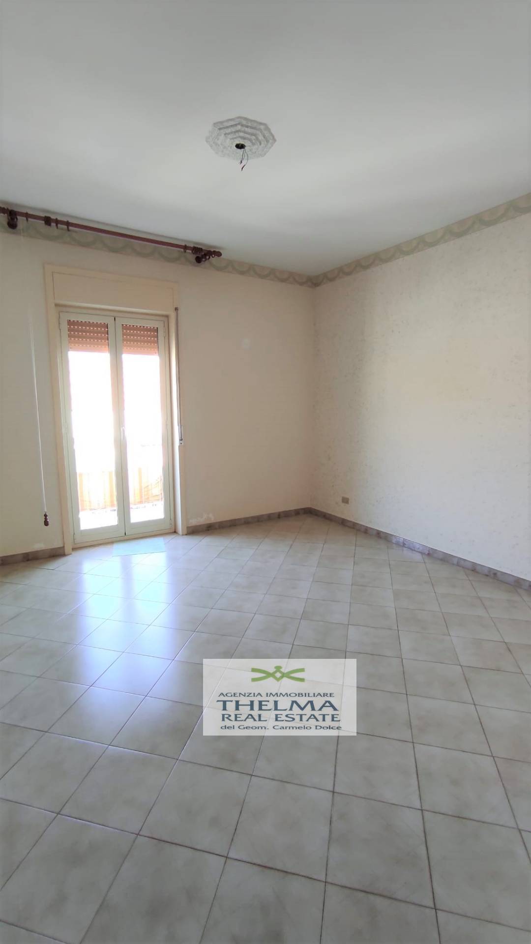 Appartamento in vendita a Campofelice di Roccella, Contrada Stretto