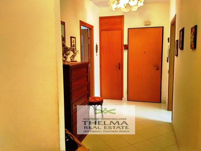 Appartamento in vendita a Campofelice di Roccella