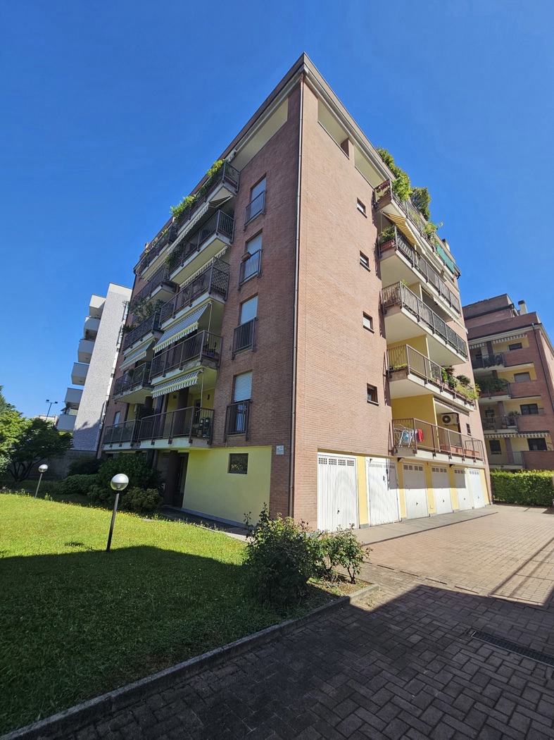 Box/Garage 33mq in vendita a Milano