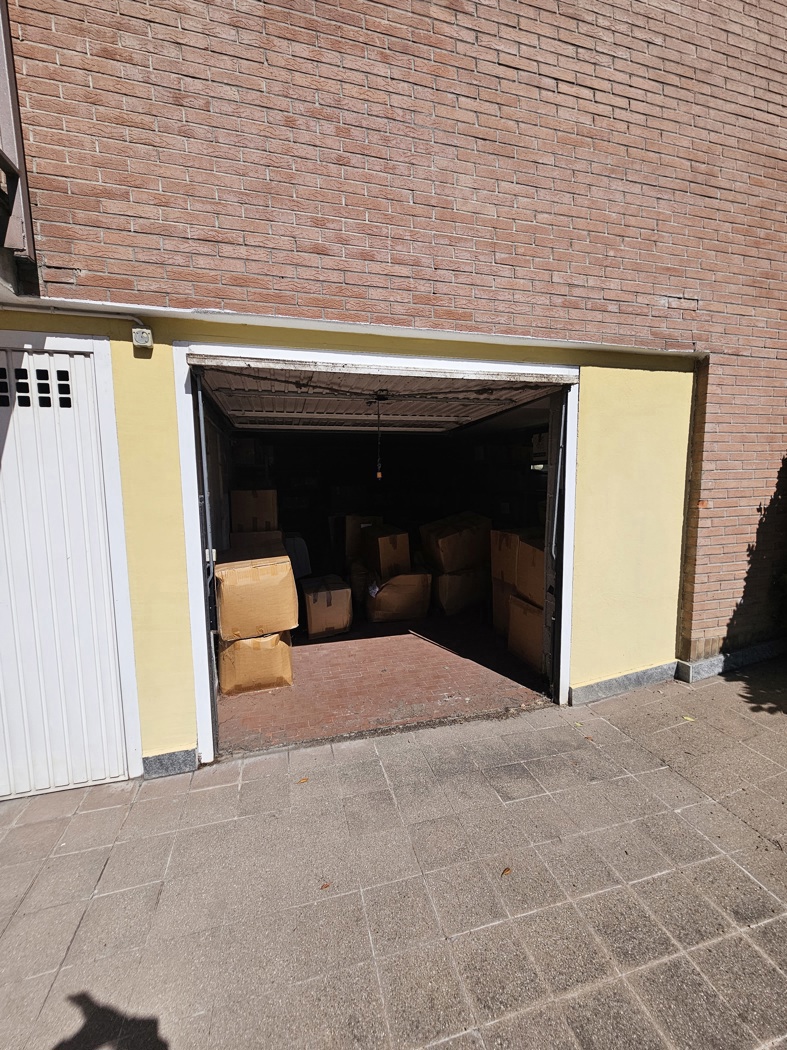 Box/Garage 33mq in vendita a Milano