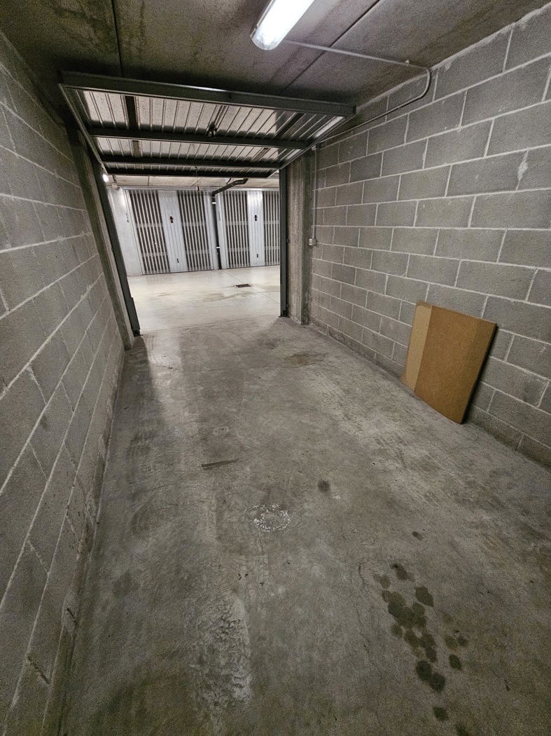 Box/Garage 14mq in vendita a Milano