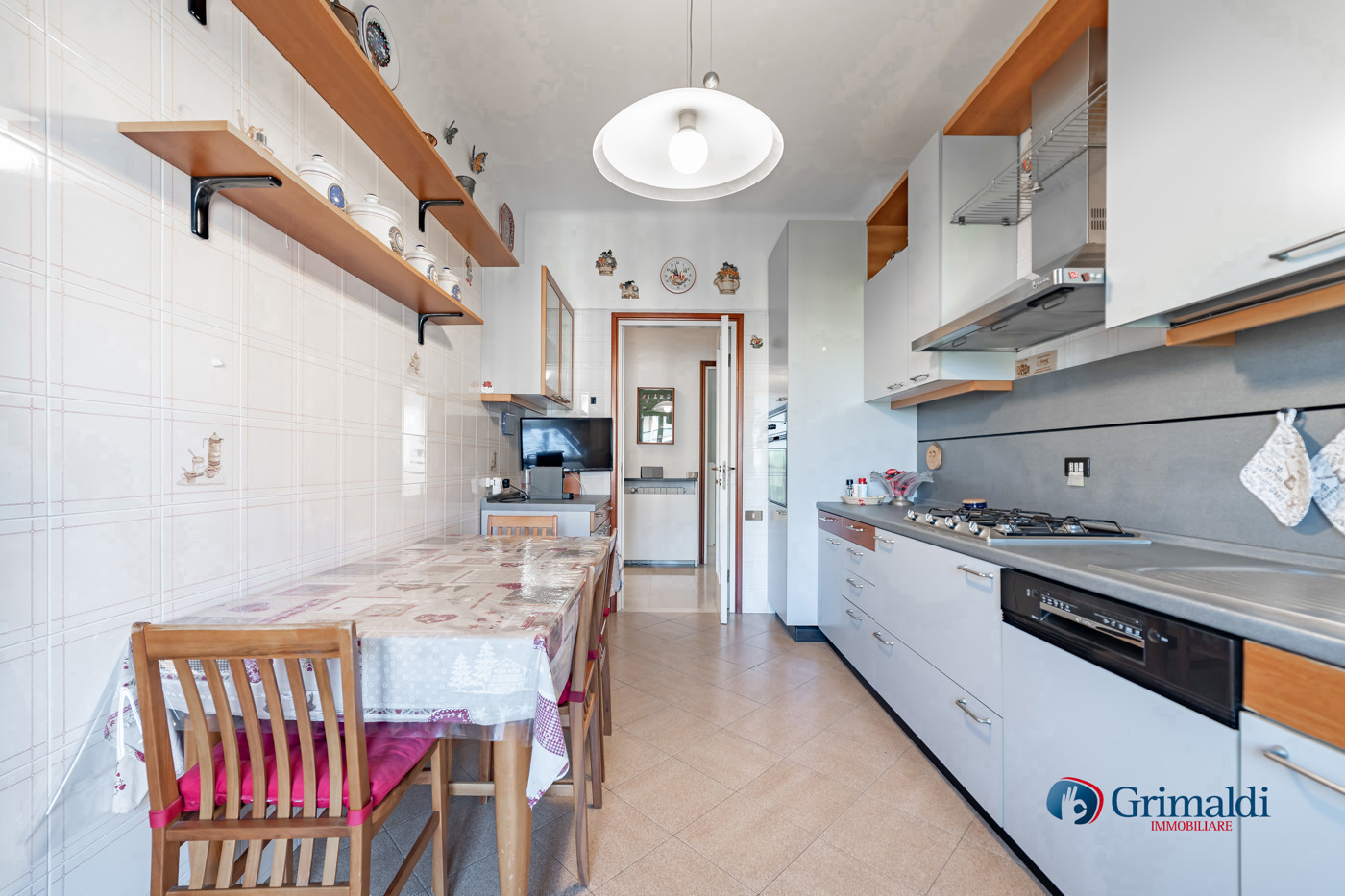 Appartamento con box a Milano