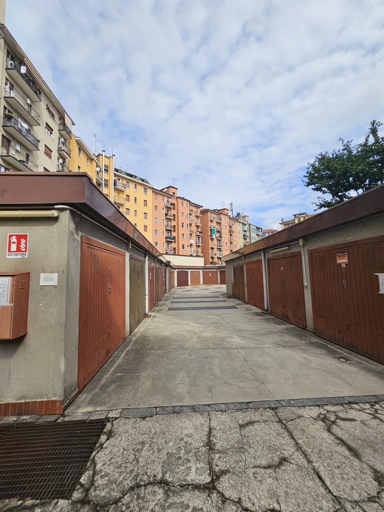 Box/Garage 16mq in vendita a Milano