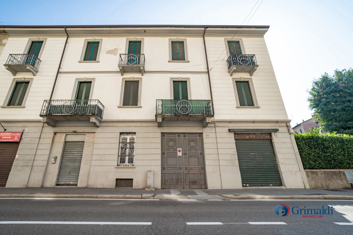 Villa con giardino a Saronno